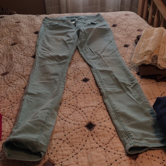 American eagle light blue jeans