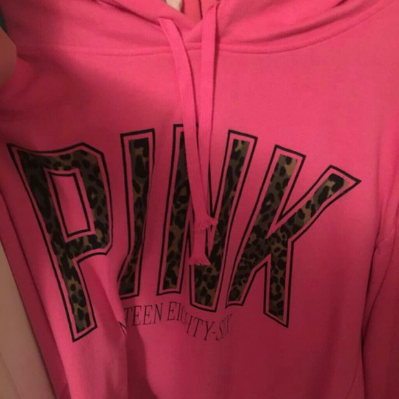 HTF VS PINK Oversized Cheetah Print Hoodie