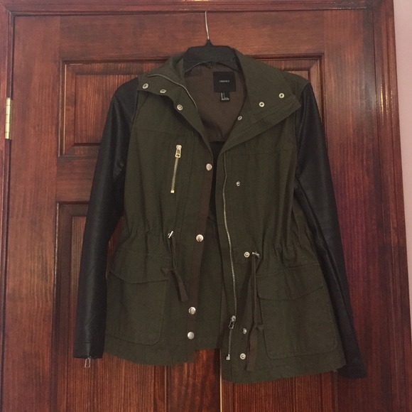 Green military style jacket w/ leather sleeves