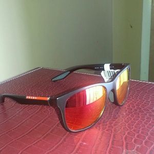 PRADA SUNGLASSES /NO CASE