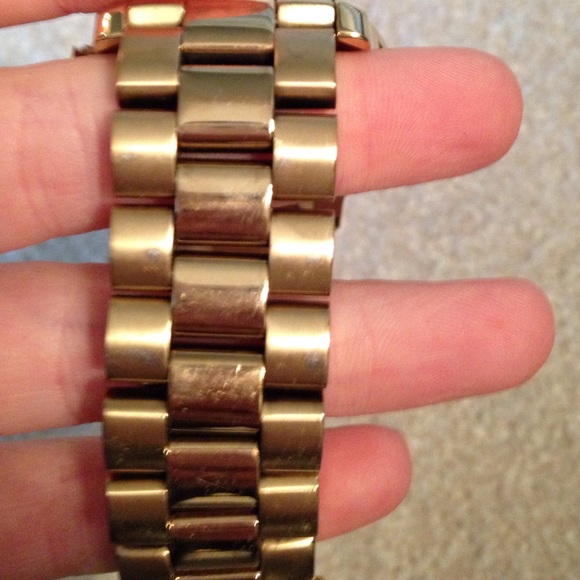 Gold Michael kors watch - Picture 3 of 4