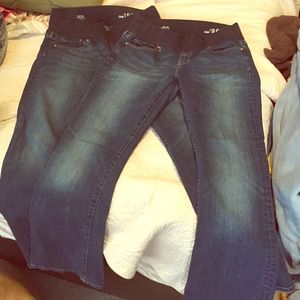 2 pairs GAP maternity jeans