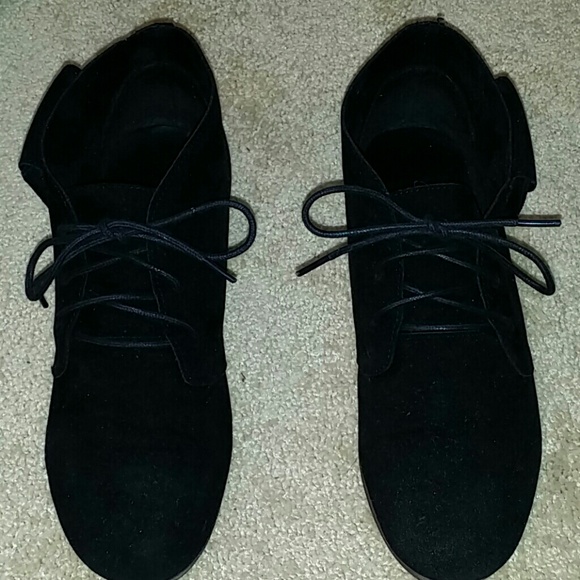 🚫SOLD on vinted🚫Faux Suede Bucks - Picture 1 of 4