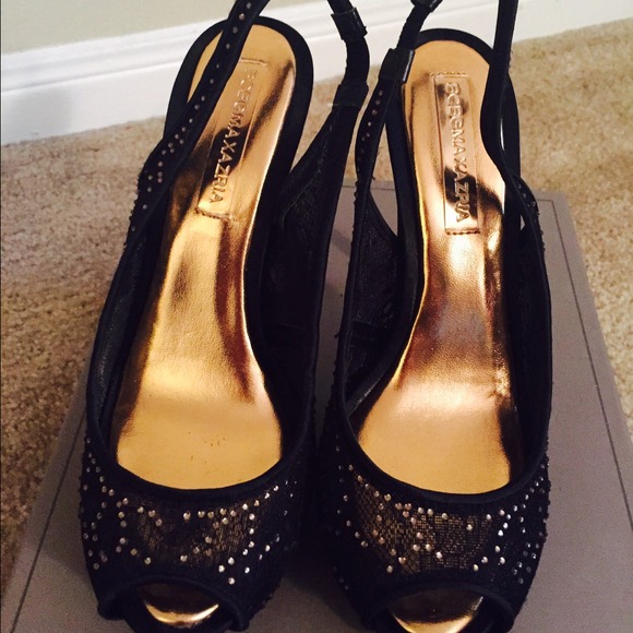 BCBCMaxAzria black and golden heels - Picture 4 of 4