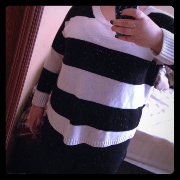 Black and white Striped Sweater!