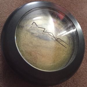 MAC "fresh green mix"