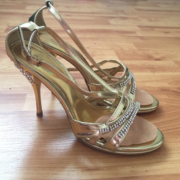 Bakers gold heels size 8