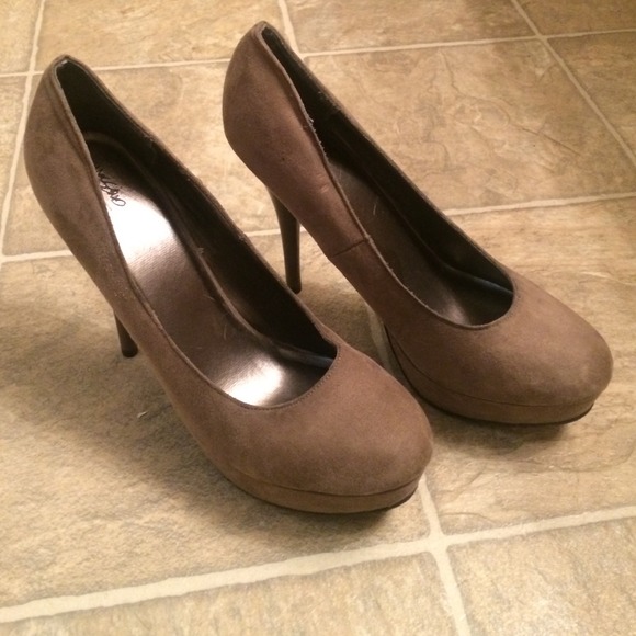 Gray Suede Heels