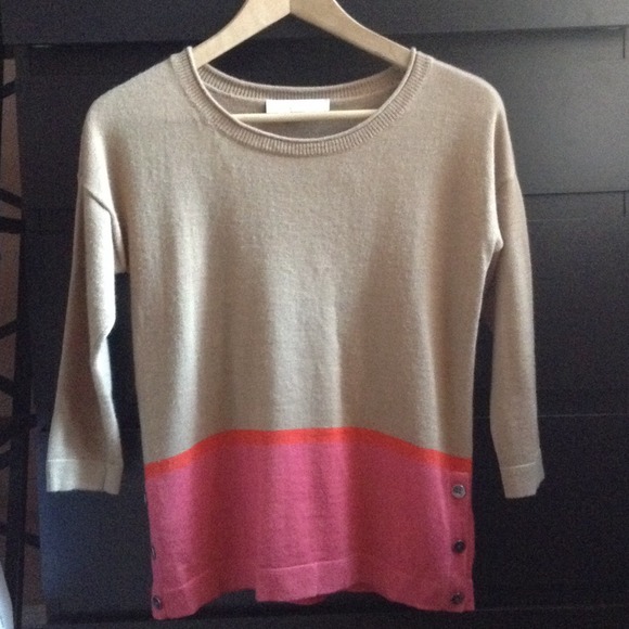 ️ ‼️SOLD‼️ANN TAYLOR LOFT sweater