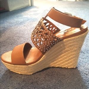 Brand new BCBG brown wedges