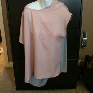 TCEC Loose off shoulder shirt  Pink  gray Sm-med.