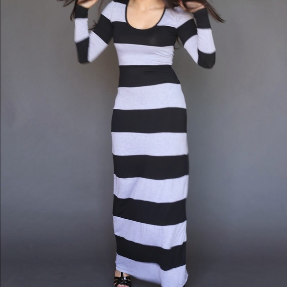 NWT Black&Grey Striped Long-Sleeved Maxi Dress Med - Picture 2 of 2