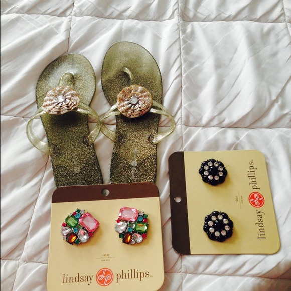 Brand new Lindsay Phillips sandals and 3 snaps