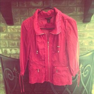 WHBM light weight fuscia jacket