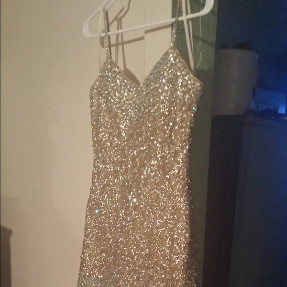 Prom dress size 4 worn once!
