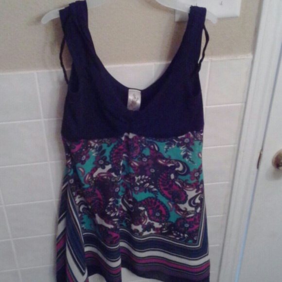 Top - Picture 1 of 1