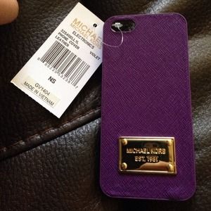 Michael Kors brand new iphone 5 case 😊