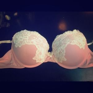 Size 36C Marilyn Monroe bra NWOT