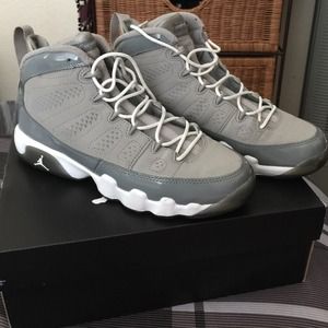 Jordan Retro 9 Cool Grey's