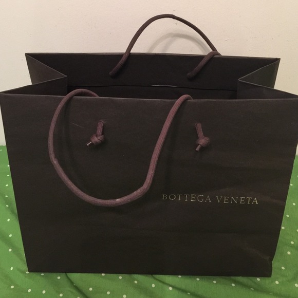 Bottega Veneta 💯 authentic shopping bag 💥