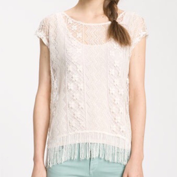 Ella Moss Tops - 🔴SOLD🔴 Lace fringe top