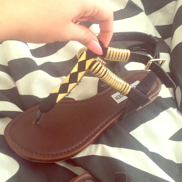 Steve Madden gold accented sandals