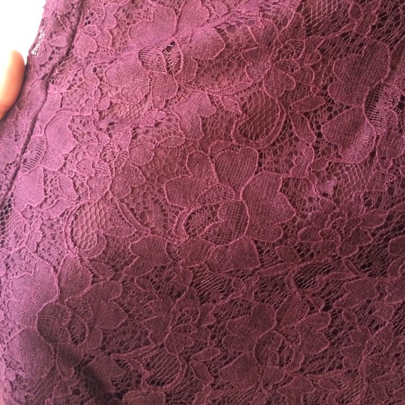 🔴SOLD🔴 Lace pencil skirt - Picture 3 of 4