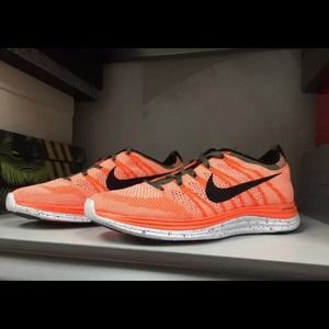 Womens Nike Lunar Flyknit One