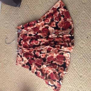 Floral rue21 skirt NEVER worn