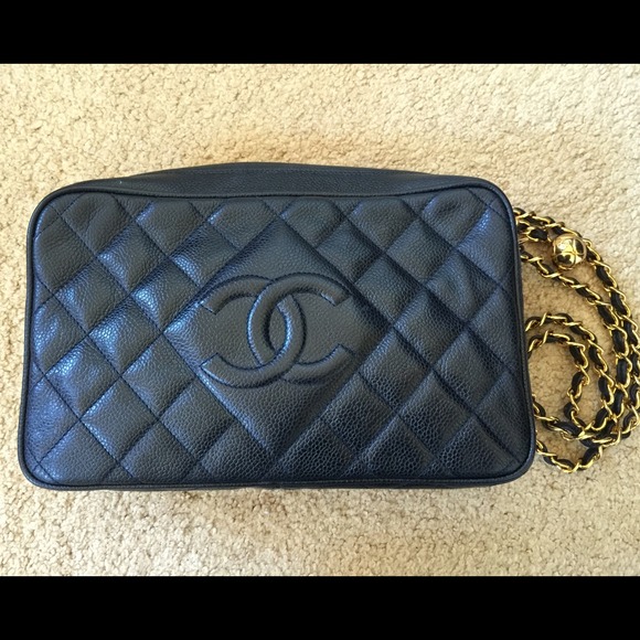Chanel handbag - Picture 2 of 4