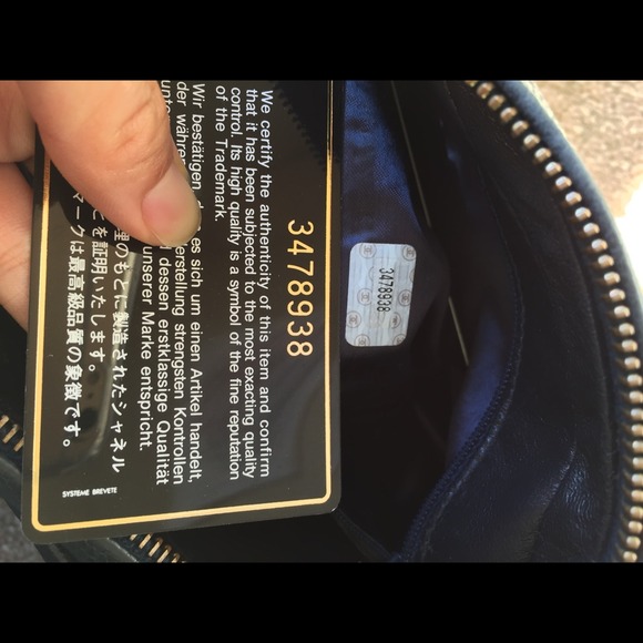 Chanel handbag - Picture 3 of 4