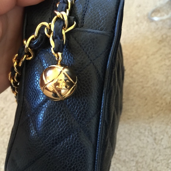 Chanel handbag - Picture 4 of 4