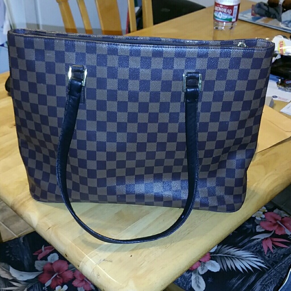 Cute large handbag!!