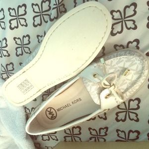 Michael kors shoes ON HOLD!!!