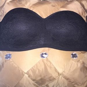 VS/PINK bandeau with slight padding ❤️