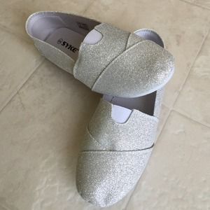 Skye silver sparkly slip ons