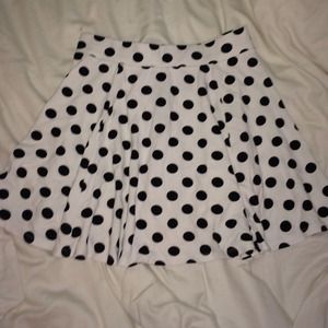 H&M black polka-dot skirt