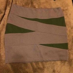 Purple and black mini skirt (L)