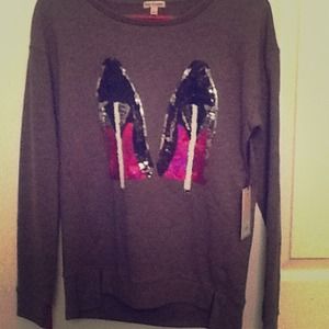 Gray long sleeve sweater