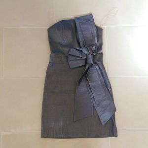 Strapless bow dress