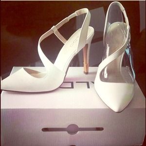White heels excellent condition low & comfortable