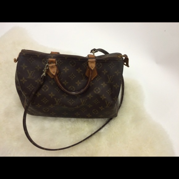 Louis Vuitton Vintage Monogram Handbag - Picture 3 of 4