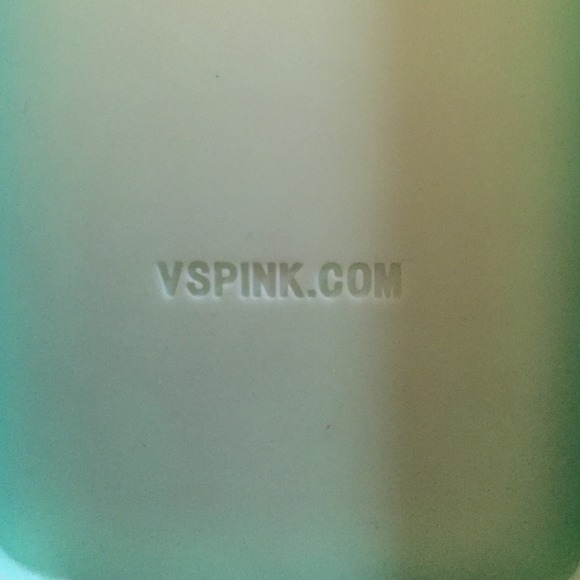 iPhone 5 case. - Picture 3 of 3