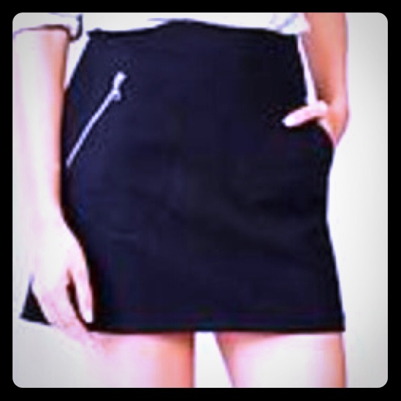 GAP Dresses & Skirts - Gap-wool blend skirt with pocket zippers.