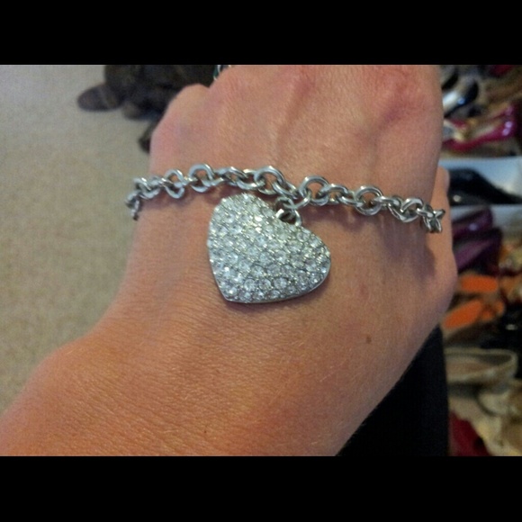 Guess Heart necklace - Picture 3 of 3