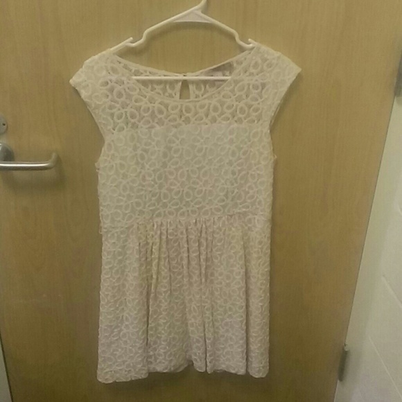 Pretty Lace Forever 21 Dress!