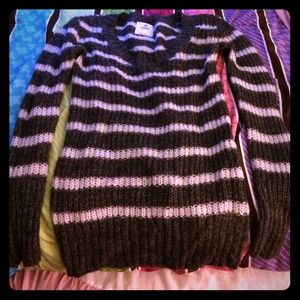 Aerie black/grey and white knit sweater
