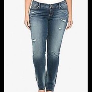 Torrid skinny jeans ~ medium wash ~ size 18