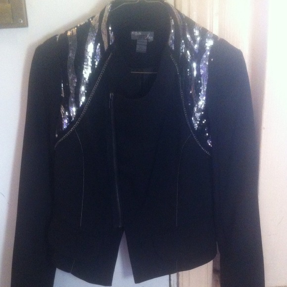 Blazer - Picture 1 of 1