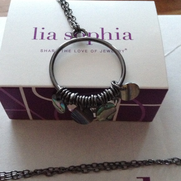 Brand new lia sophia